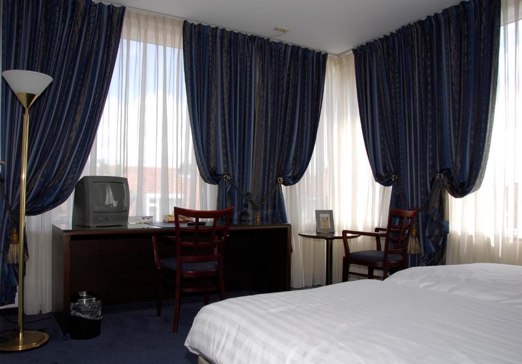 Hotel Prinsenhof Ijmuiden Zimmer foto
